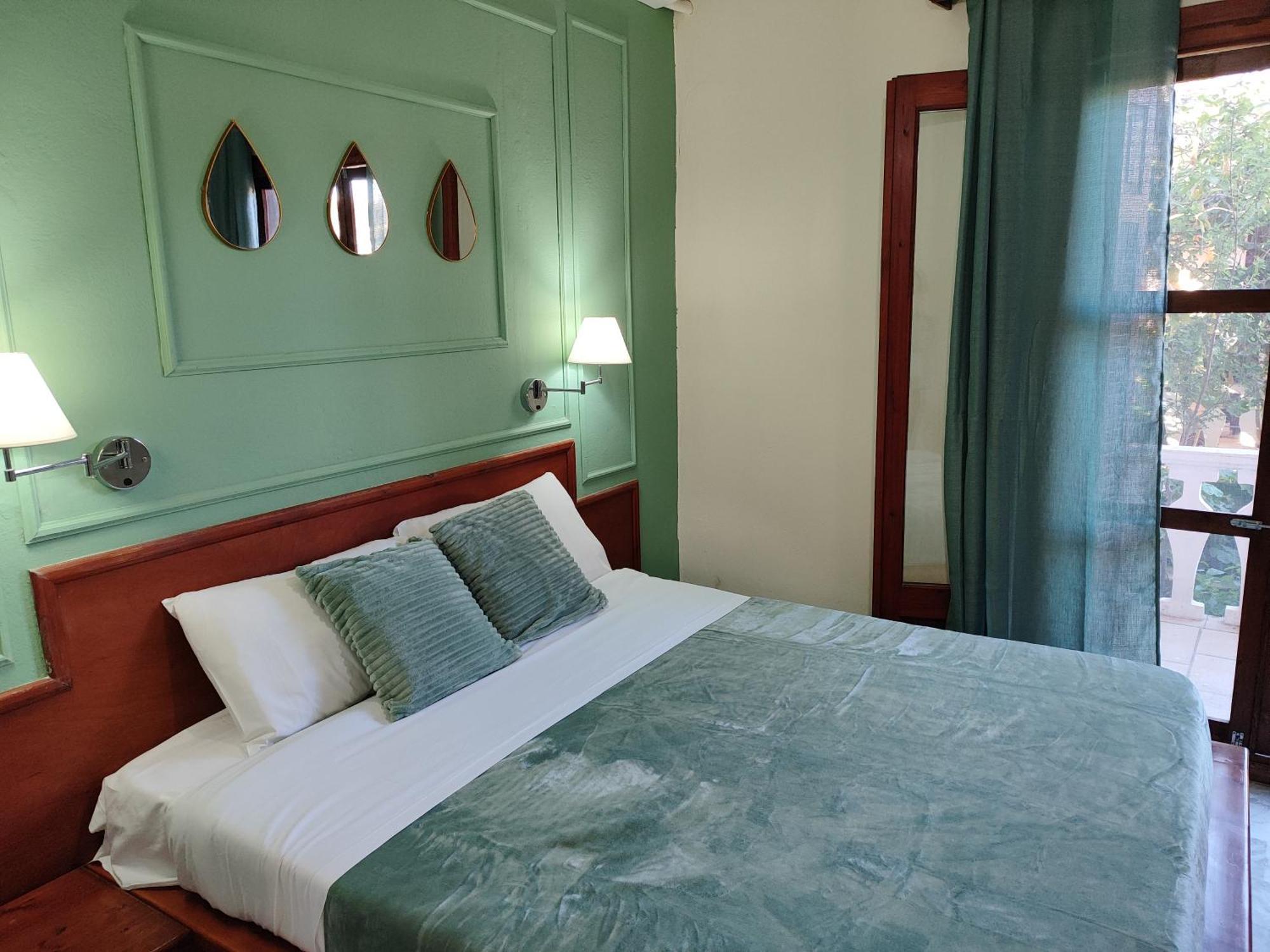 Electra's Seaside Apartment Agios Georgios (Corfu)